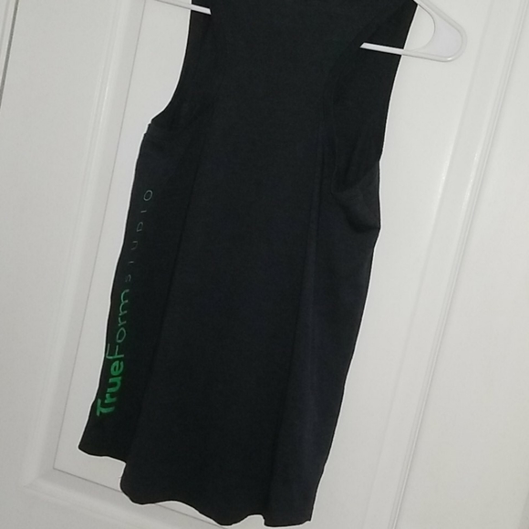 District Tee - Picture 2 of 7